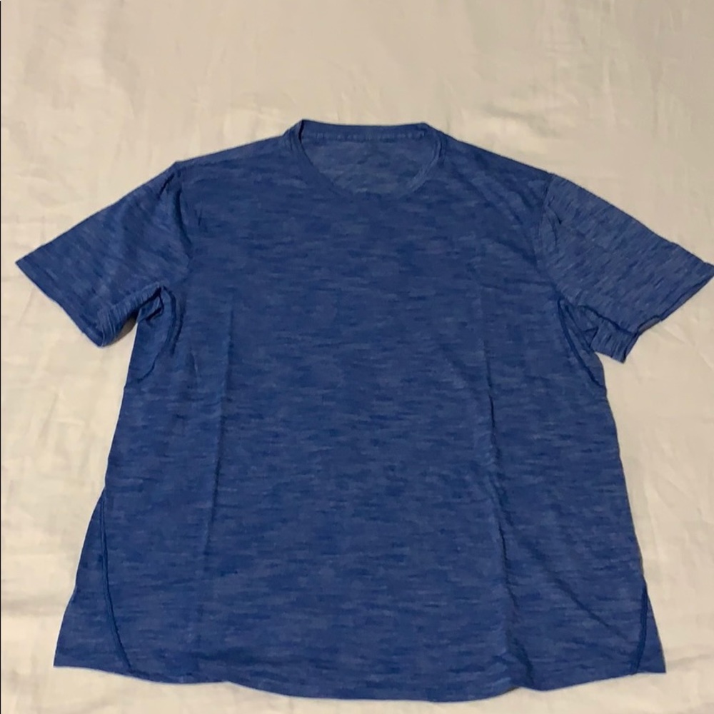 Large lululemon men’s shirt